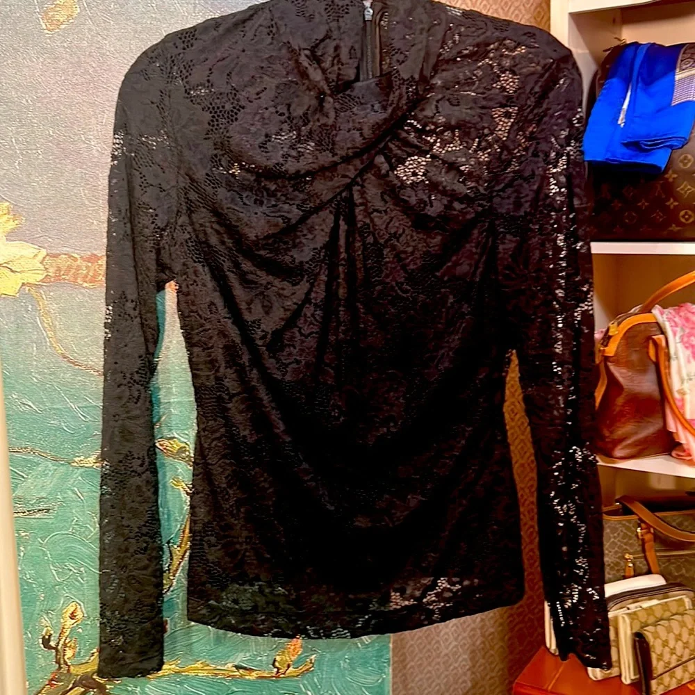 Ellie Tahari Lace blouse EUC - Picture 1 of 7